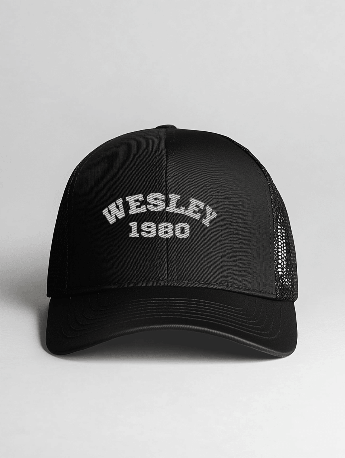 WESLEY Varsity Design Trucker Hat