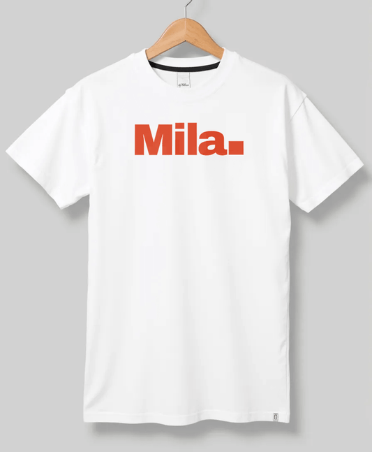 Personalized MILA Stainless Steel Water Bottle with "MILA" Crown Design