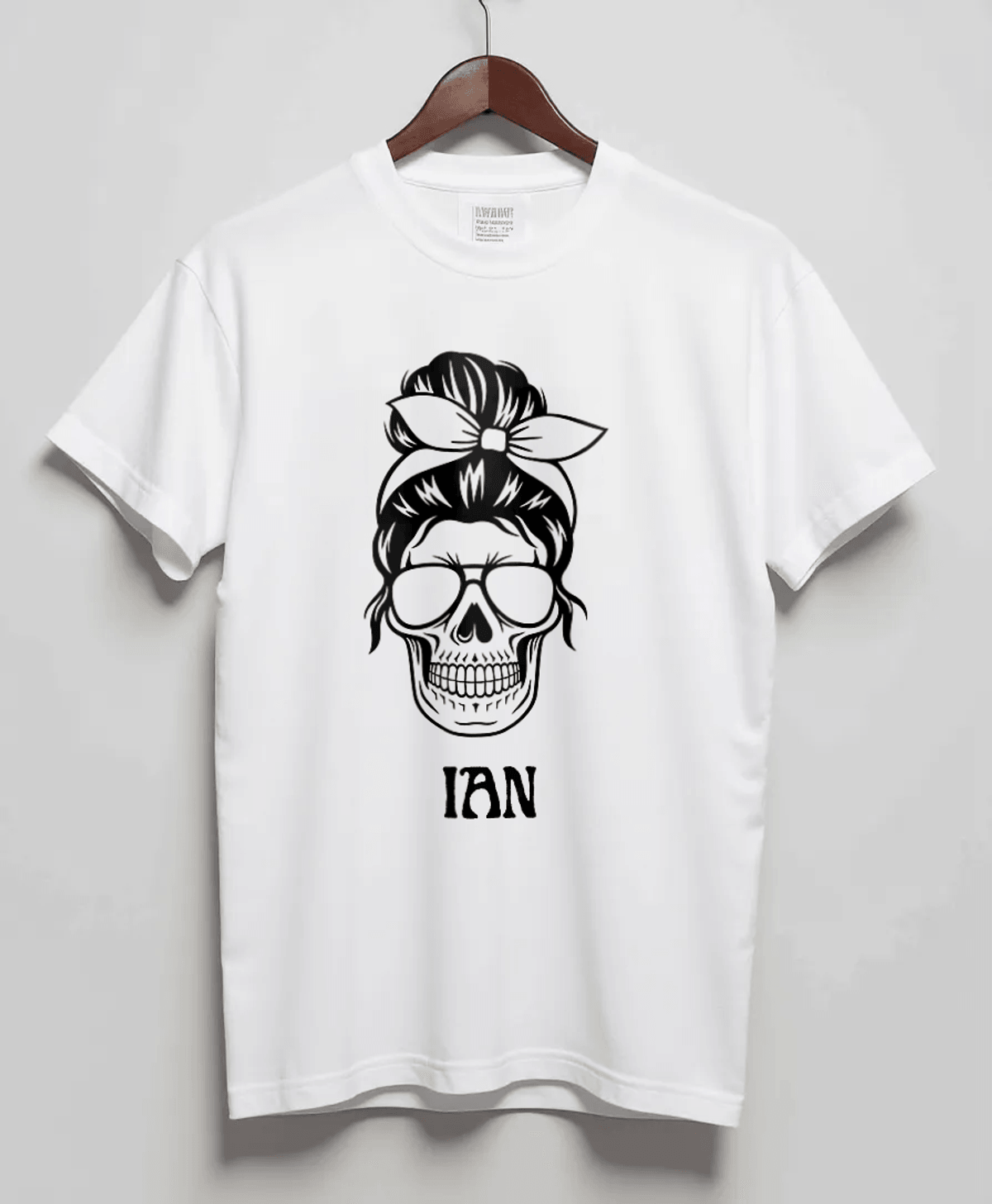 Personalized IAN Skull Illustration T-Shirt
